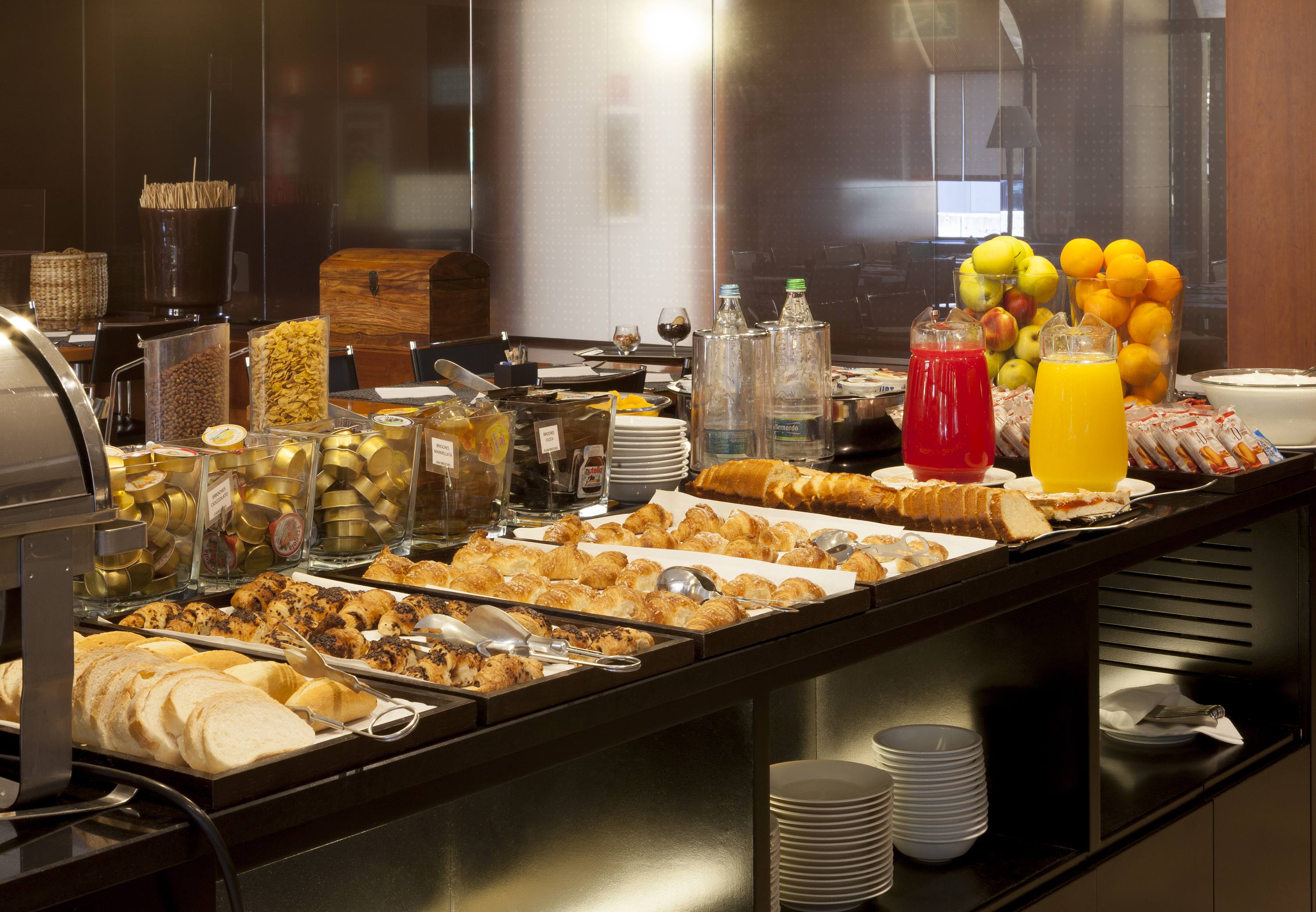 what is continental breakfast at hotels