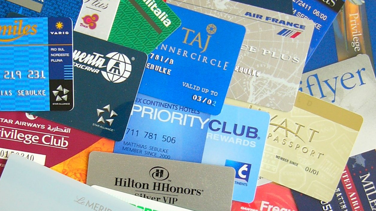 which credit card is best for frequent flyer points