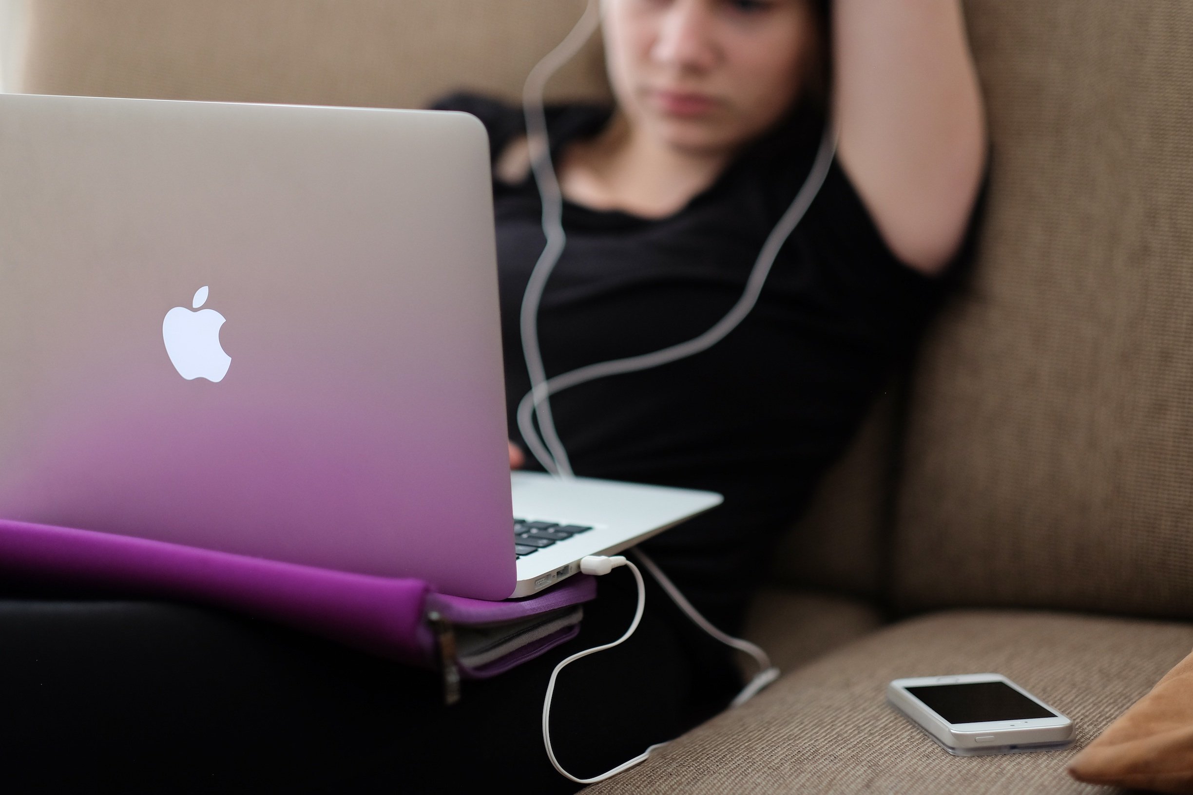 Listening to podcasts is a great way to soak up travel time and learn about destinations