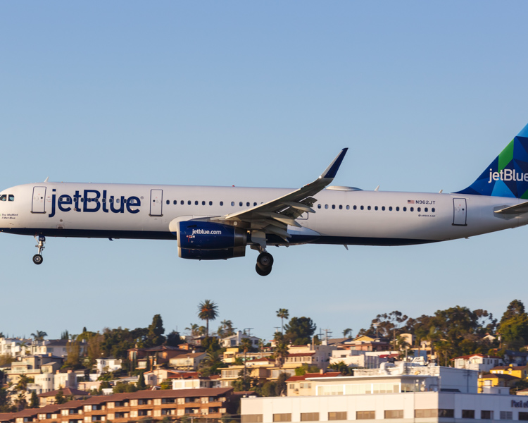 Earn JetBlue Mosaic Status With $15k in Credit Card Spending