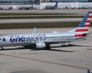 Image of American Airlines plane at Miami airport. AA has a new codeshare with Aer Lingus.