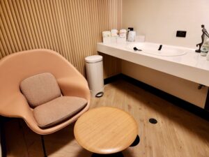 Chase Sapphire Lounge Boston nursing room