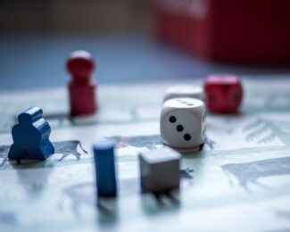 How To Play the American Airlines Loyalty Points Game to Unlock AAdvantage Elite Status