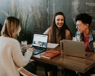 Amex Refer a Friend Program: Earn Bonus Points or Cash Back on Card Referrals