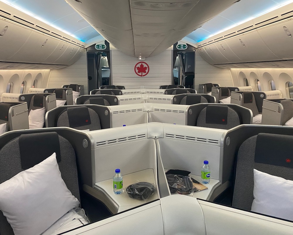 Air Canada business class cabin