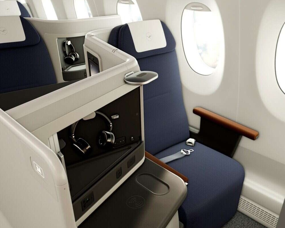 Lufthansa business class seat