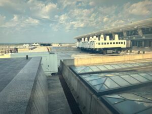 image of Capital On Lounge IAD view with mobile lounges