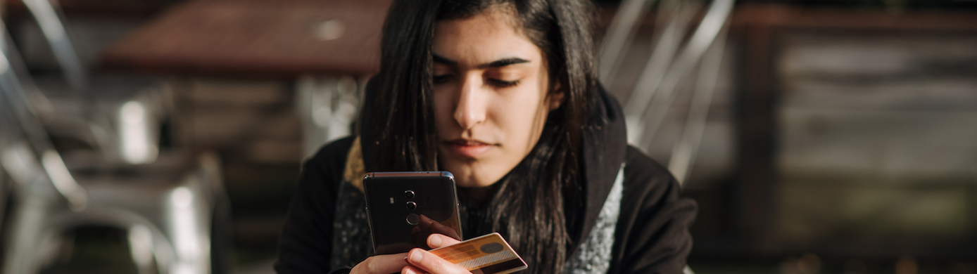 Should You Get the Chase Sapphire Reserve® or the Chase Sapphire Preferred® Card?