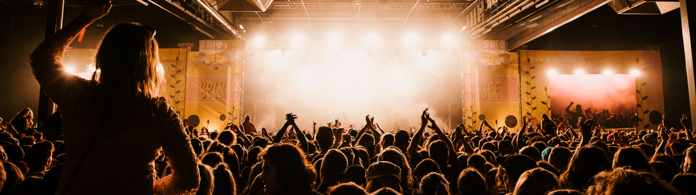 First Wells Fargo Autograph® Card Exclusives Event: Mumford & Sons