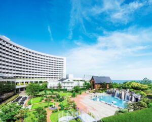 Pool and gardens in front of the Sheraton Grande Tokyo Bay