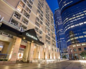 featured_Omni Hotel (LA) exterior. Credit: Booking.com