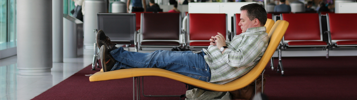 Which Credit Cards Have the Best Flight Delay Insurance? [2025]