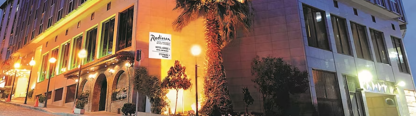 Radisson Refer-A-Friend: Earn up to 50,000 Points — or Join and Get a Bonus After Your First Stay