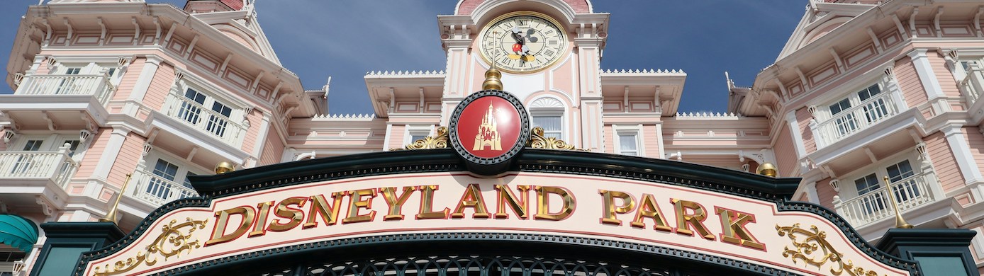 Disneyland Paris With Points: Best Award Options, Where to Stay, and How to Buy Tickets