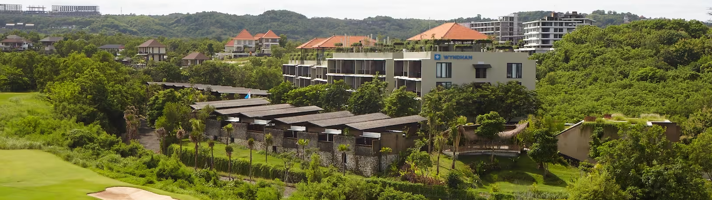 Wyndham Diamond: Suite Upgrades, Accelerated Earnings, Welcome Amenities, and More