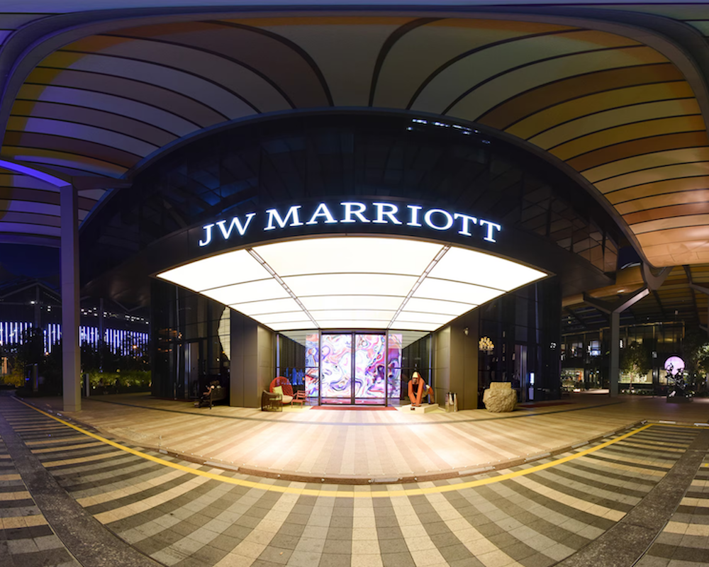 front entrance of the JW Marriott Hotel Singapore South Beach