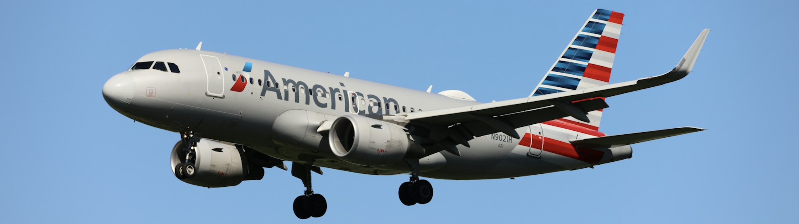 American Airlines Adds Mileage Earnings (Including Loyalty Points) on Paid Upgrades