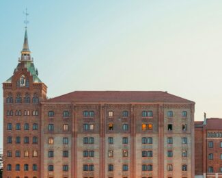 Hilton Honors American Express Card Review: Earn Hilton Points and Pay No Annual Fee