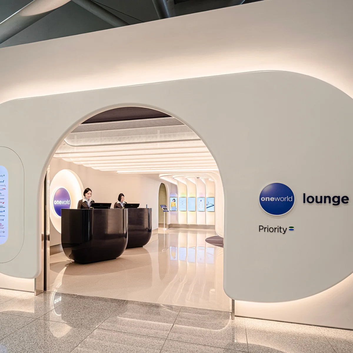 The entrance to the Oneworld Lounge at Seoul Incheon Airport.