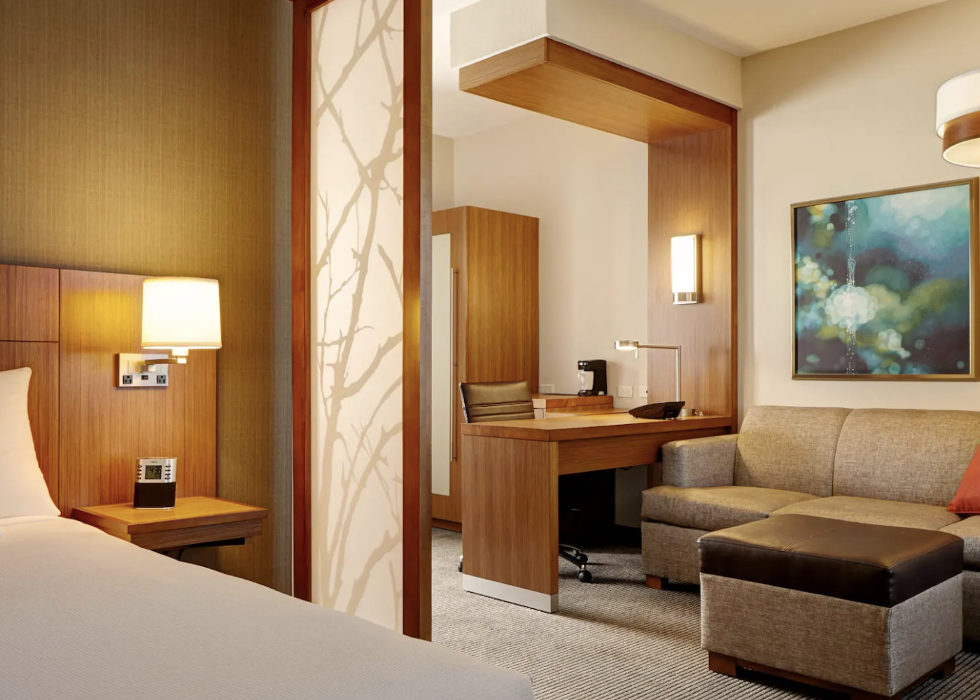 Standard room at the Hyatt Place Detroit/Novi.