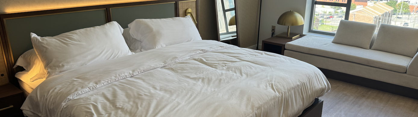 Hilton Day Use Rooms: A Smart Travel Hack for Early Arrivals, Late Flights — and Earning Elite Nights