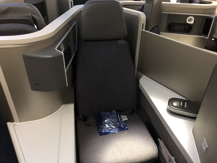lie flat american airlines