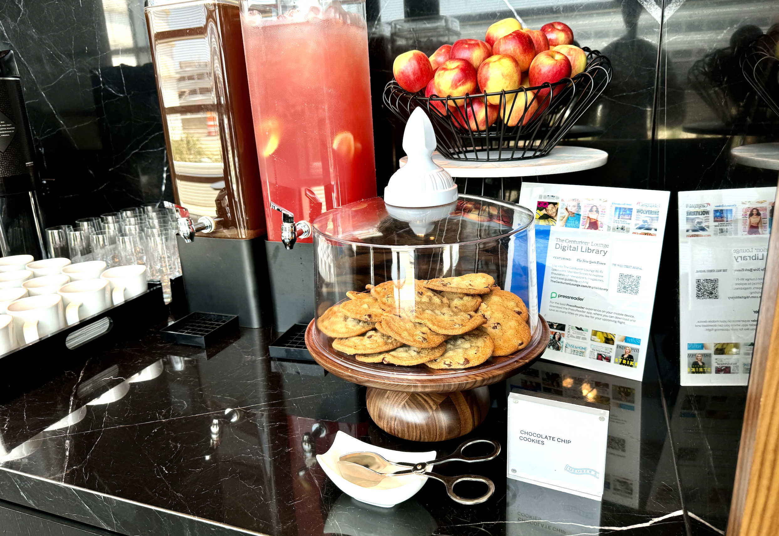 Dish with chocolate cookies at the DCA Centurion Lounge