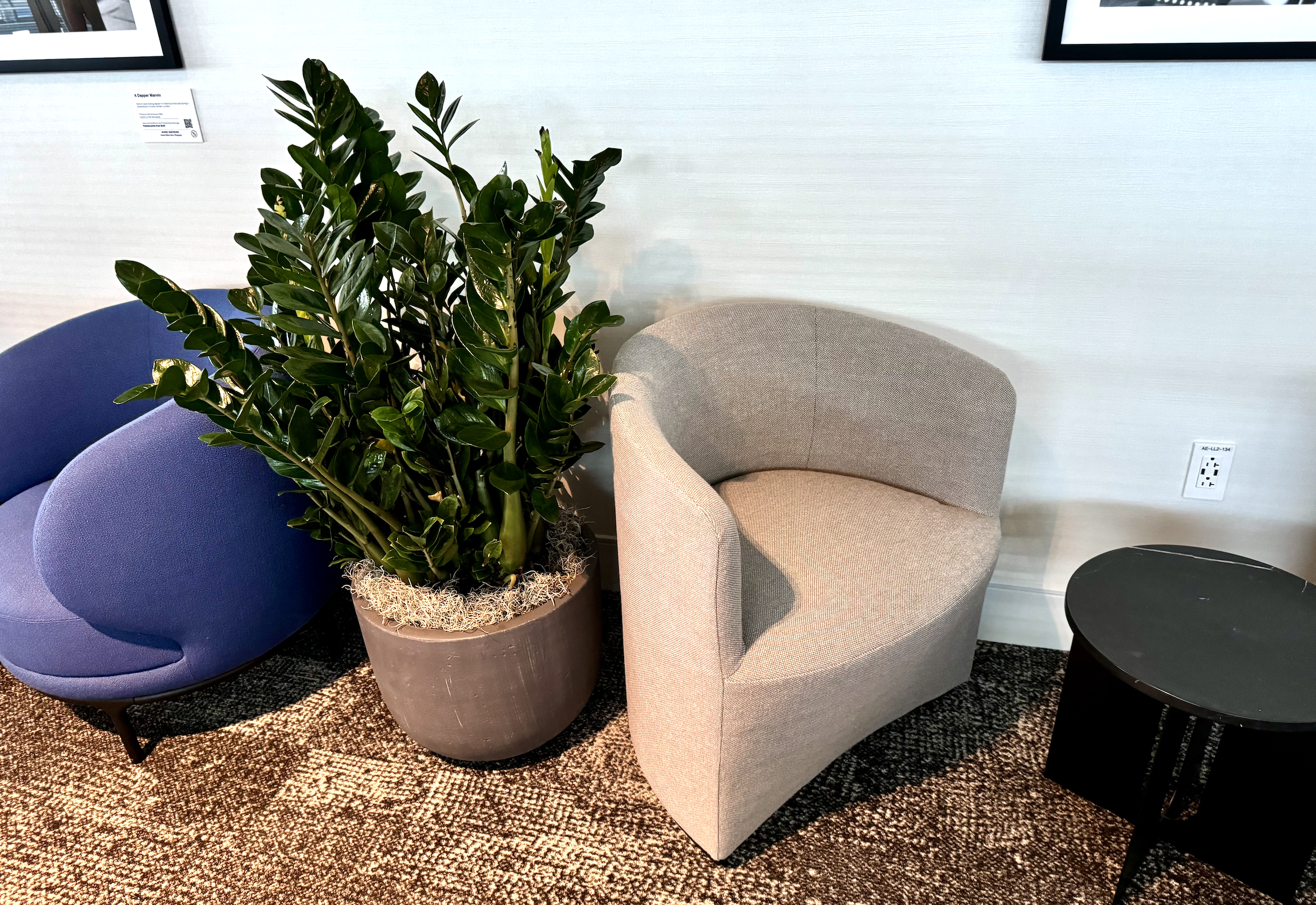 Individual seat at the DCA Centurion Lounge