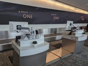 Delta One JFK check-in desks