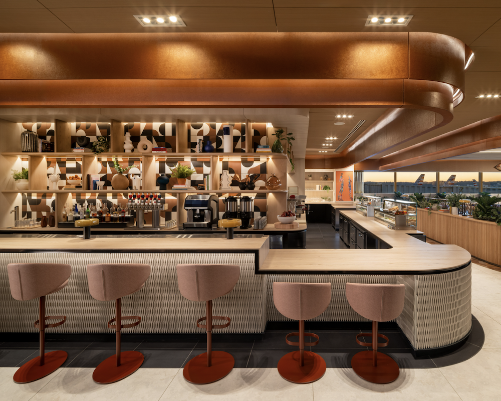 Bar at the Capital One Landing Lounge DCA