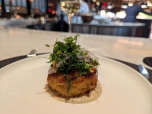 Delta One Lounge Boston crabcake