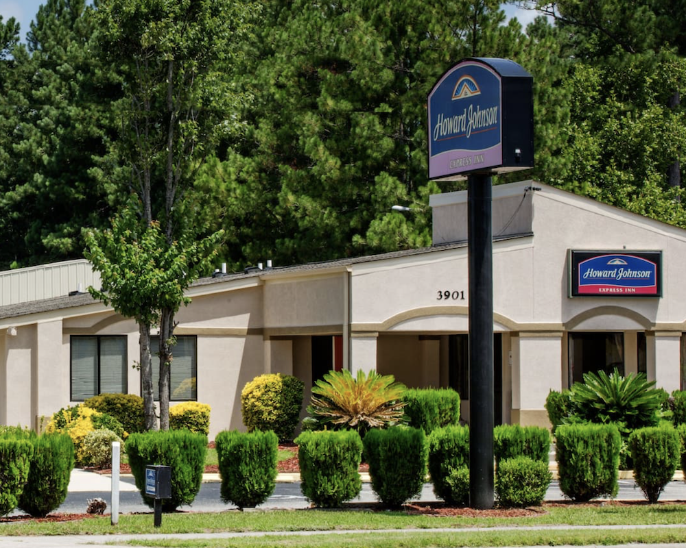 Howard Johnson by Wyndham Wilmington