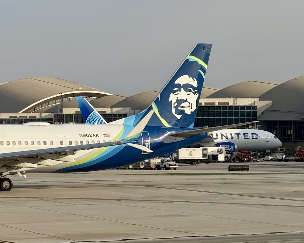Alaska Airlines 737 MAX 8 taxiing at LAX.