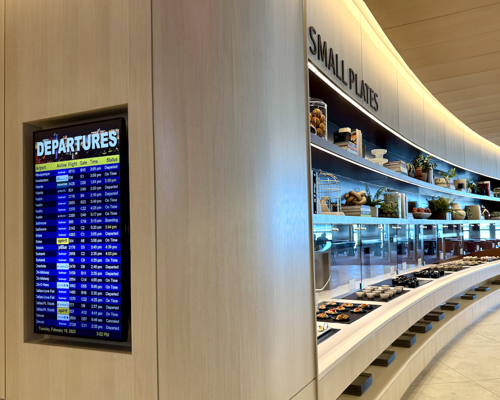 Capital One Lounge Las Vegas self-serve food
