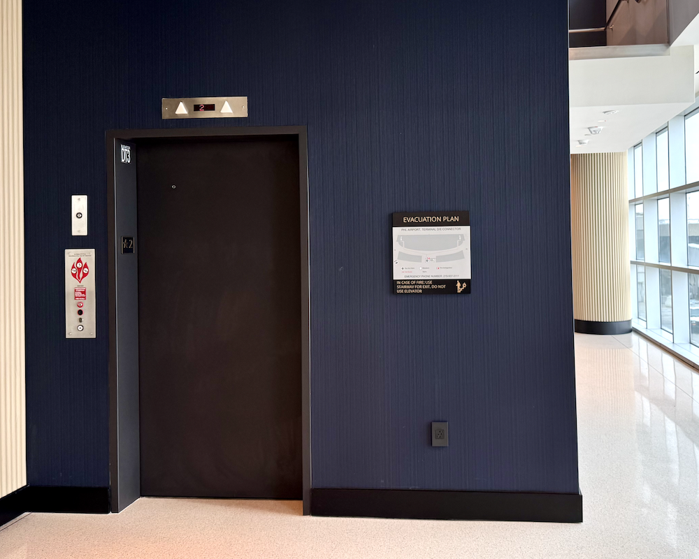 Chase Sapphire Lounge PHL elevator.