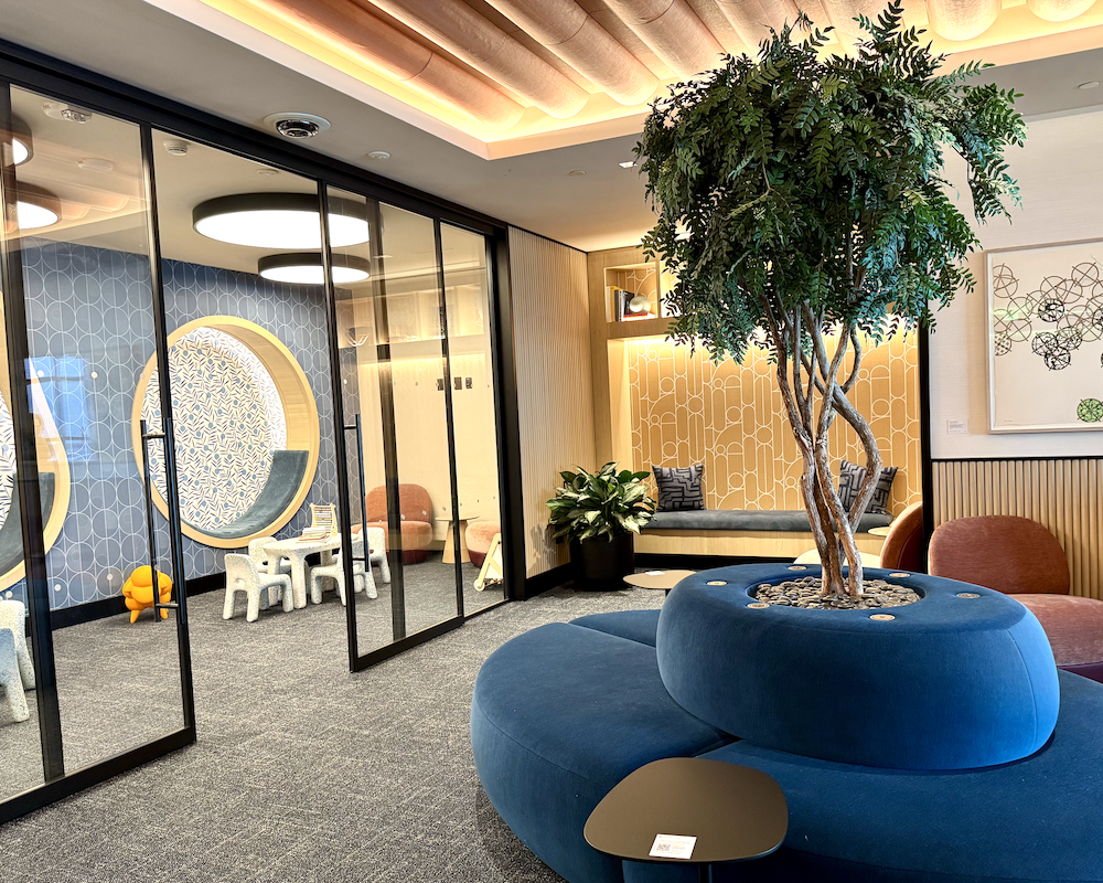 Chase Sapphire Lounge PHL kids room/living room.
