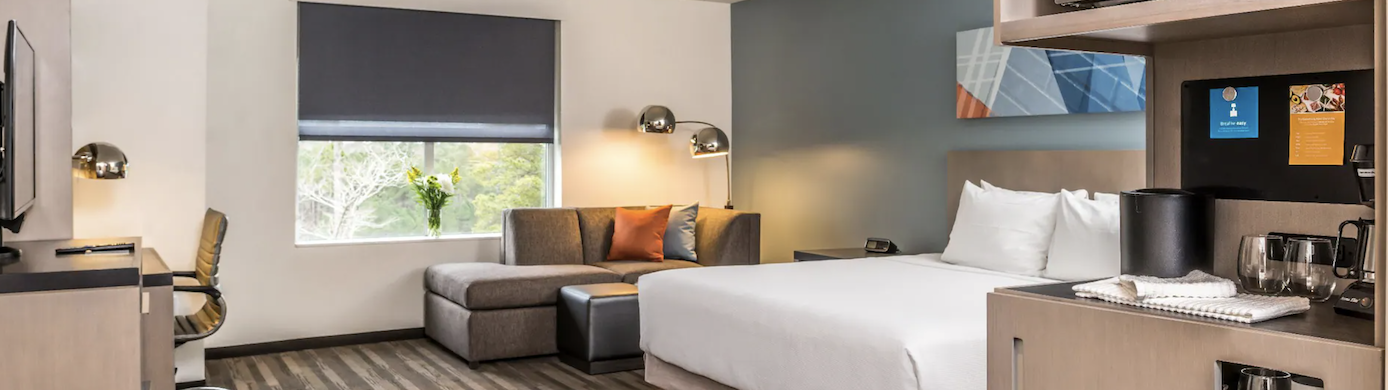 How Hyatt Points Saved the Day During a Weather Delay — And Why I Always Keep Some Handy