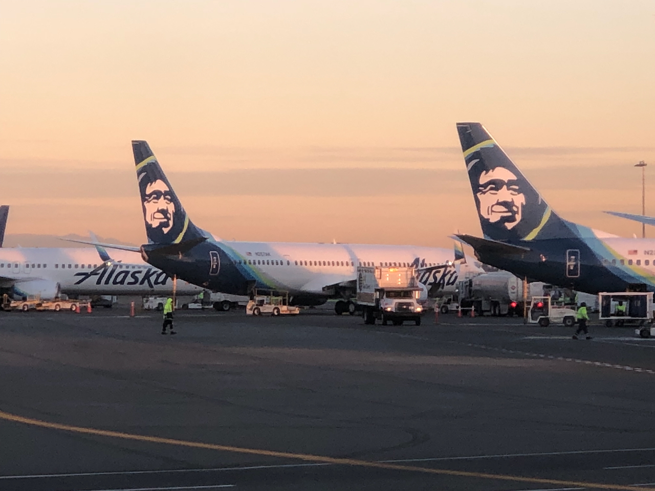 Alaska Airlines 737 Credit