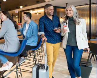 The United Club℠ Card Review: Lounge Access and Amazing Perks for United Airlines Frequent Flyers