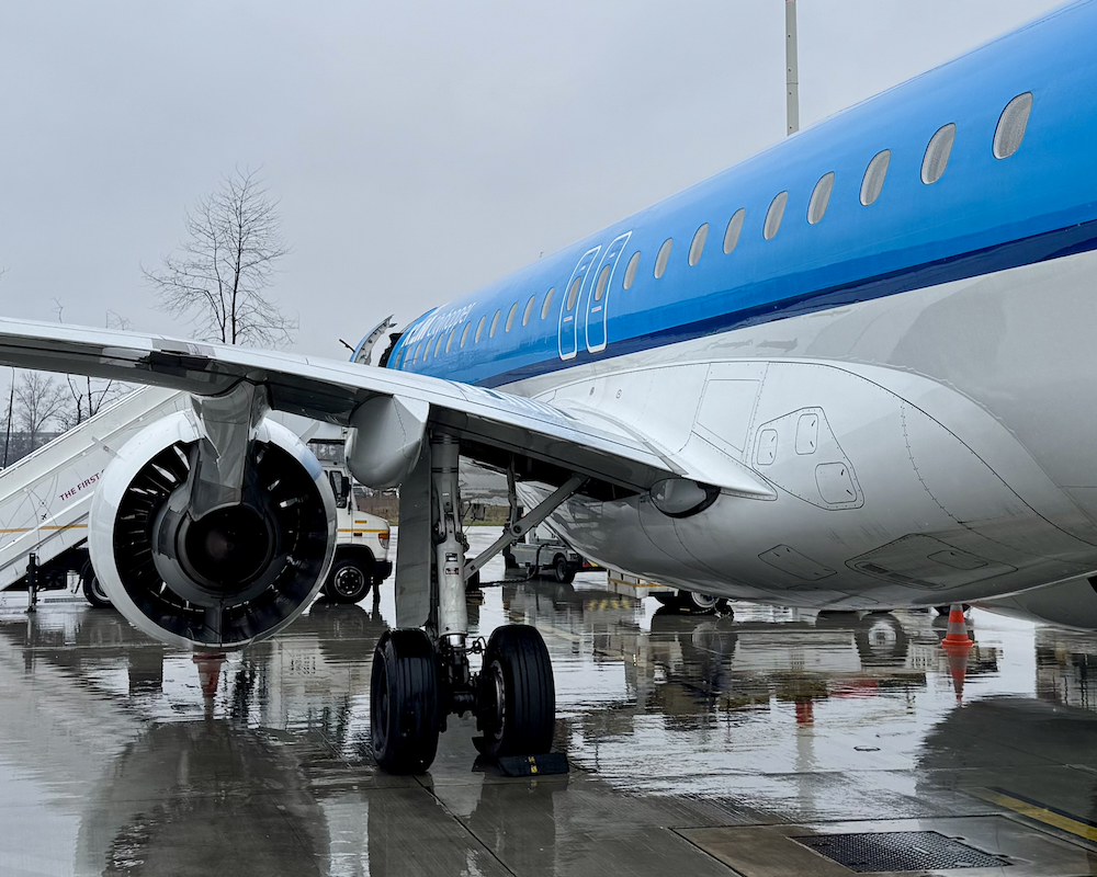 Rear-view of KLM Embraer 195-E2 at KRK.