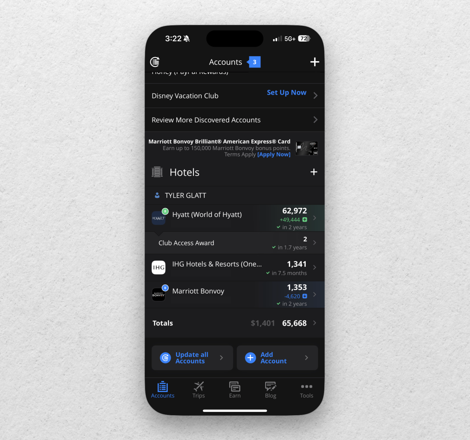 AwardWallet mobile app accounts overview.