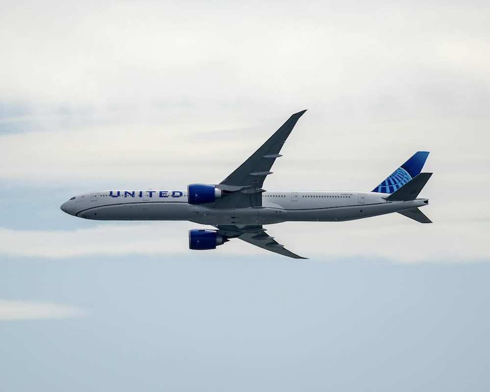 United Airlines 777 inflight.