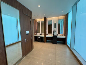 Delta One Lounge Seattle restrooms