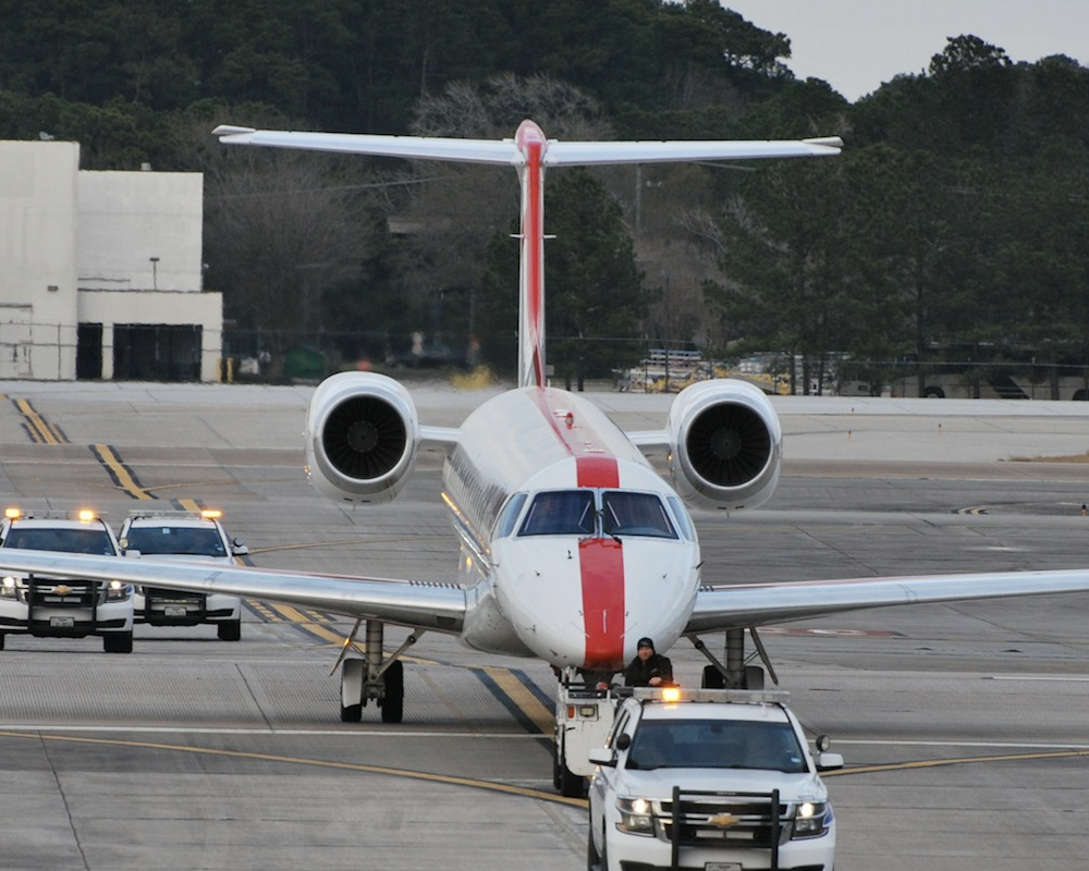 JSX plane at IAH.