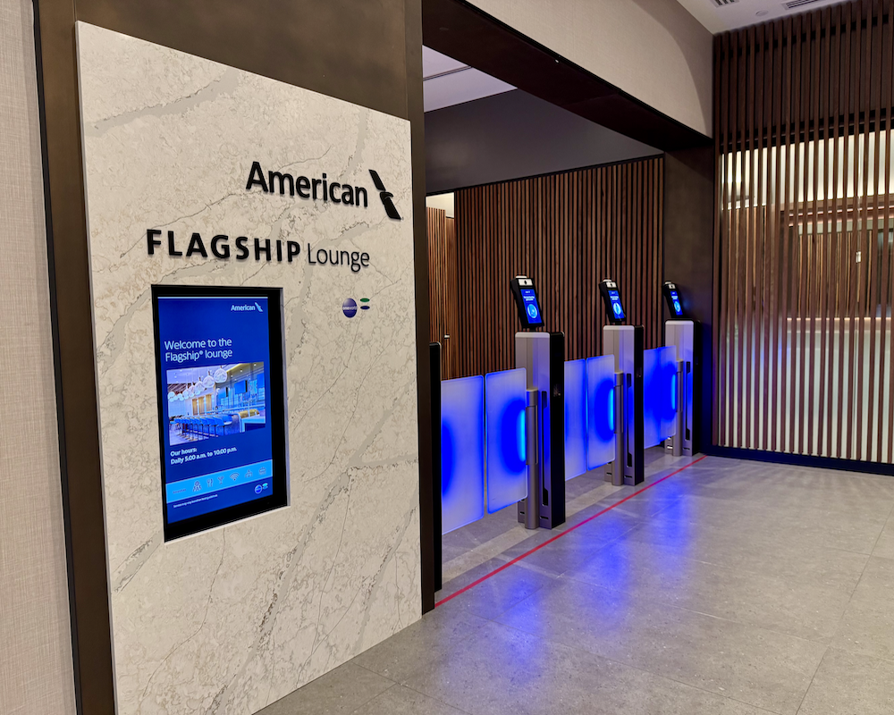 American Airlines Flagship Lounge at PHL entrance
