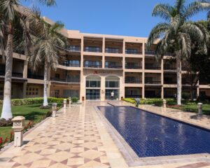 Pathway to the lobby at Marriott Mena House, Cairo