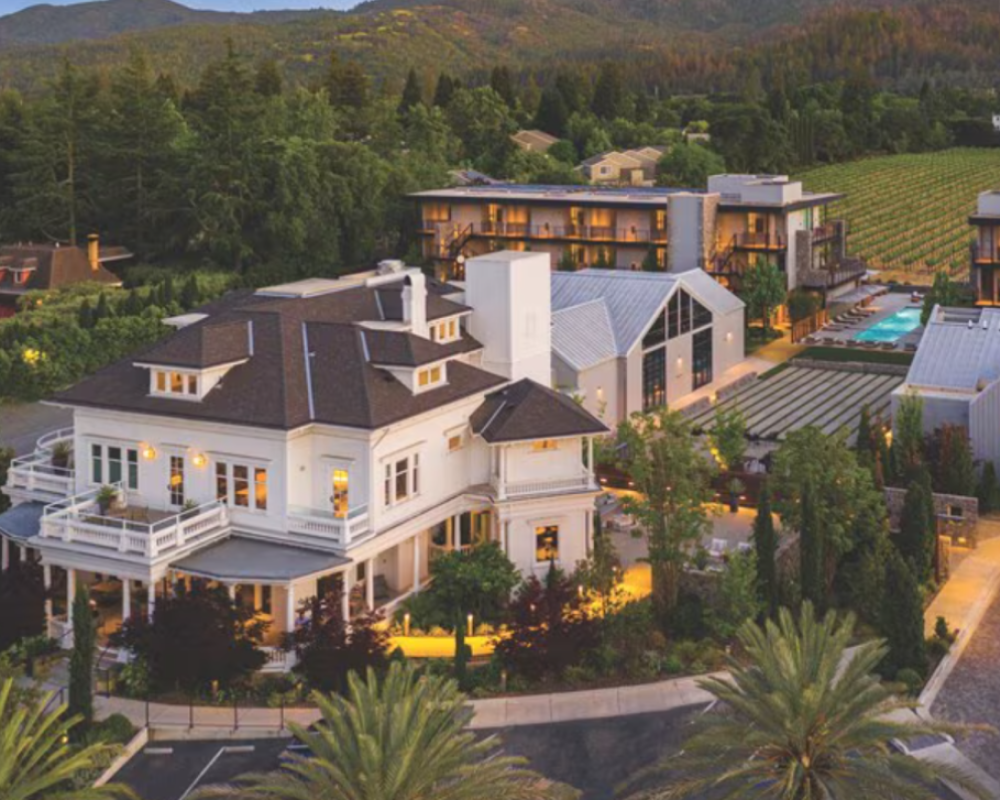 Amex Devalues Platinum's $600 Hotel Credit With New Two-Night Minimum
