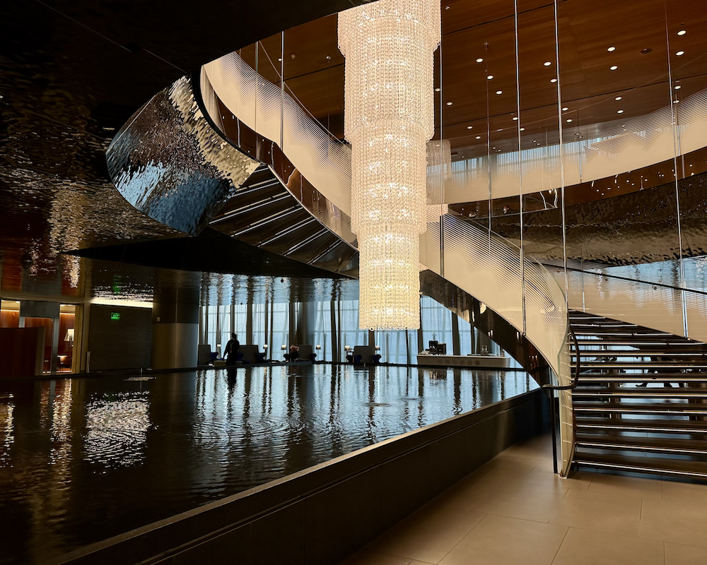 Fountain at the Al Mourjan lounge at DOH