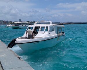 Airport speedboat transfer for Baros Maldives