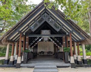 Reception area at Baros Maldives